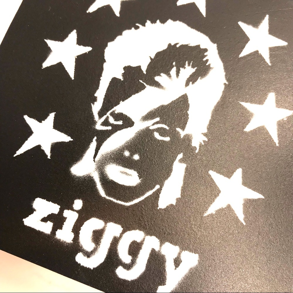 ⚡️ZIGGY Stardust David Bowie inspired Rocker Box 4.5”x2.5” graffiti handmade - Picture 3 of 13